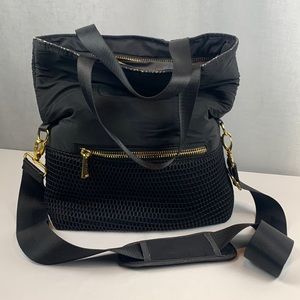 Athleta Handbag Gym Yoga Women Black Tote  Bag Quilted Pattern Gold metal